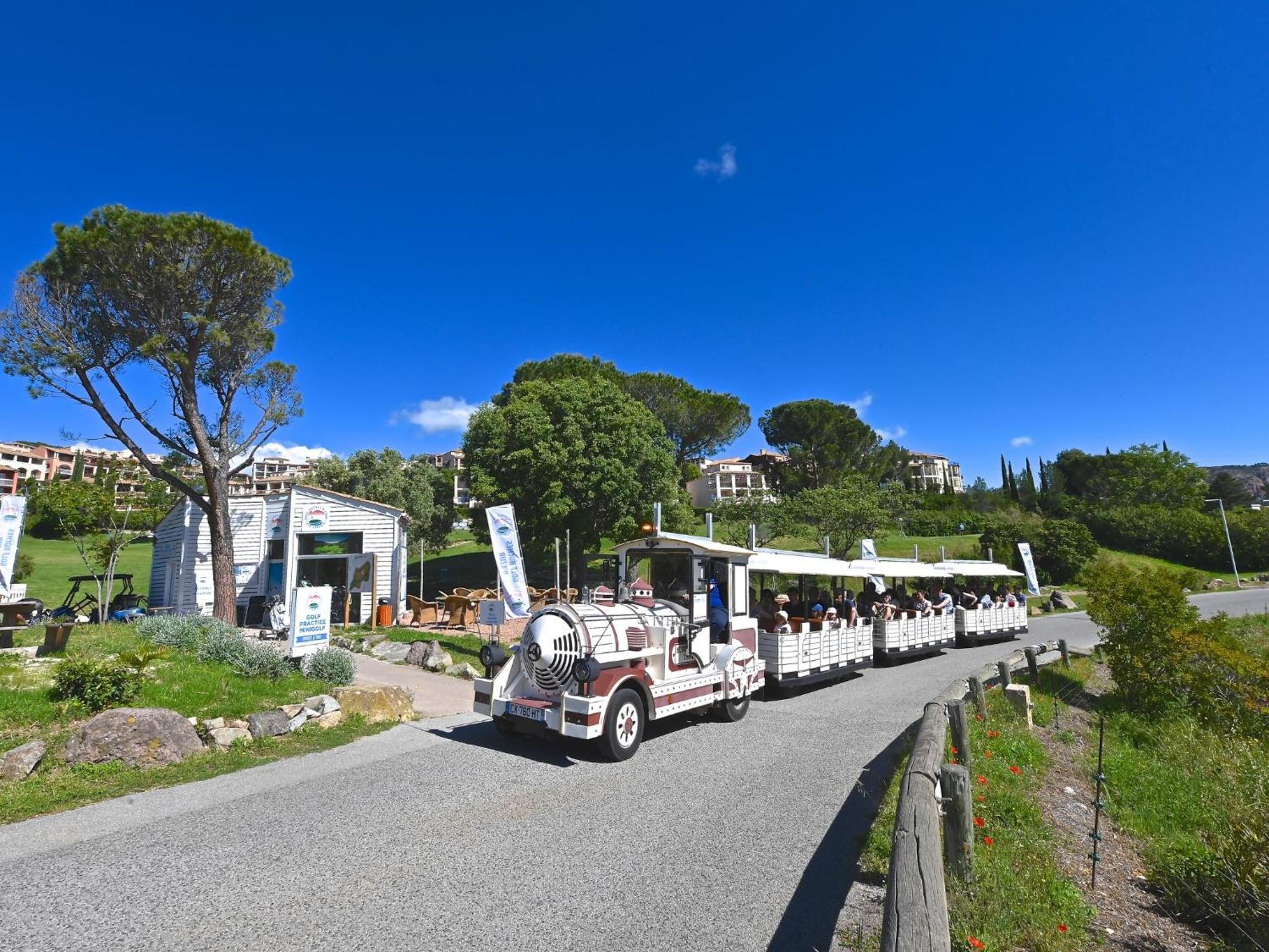 Apartment Village Cap Esterel - Les Bastides-6 By Interhome Saint-Raphaël Екстериор снимка